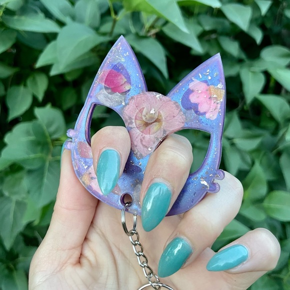 Handmade Resin Keychain! - Picture 2 of 2